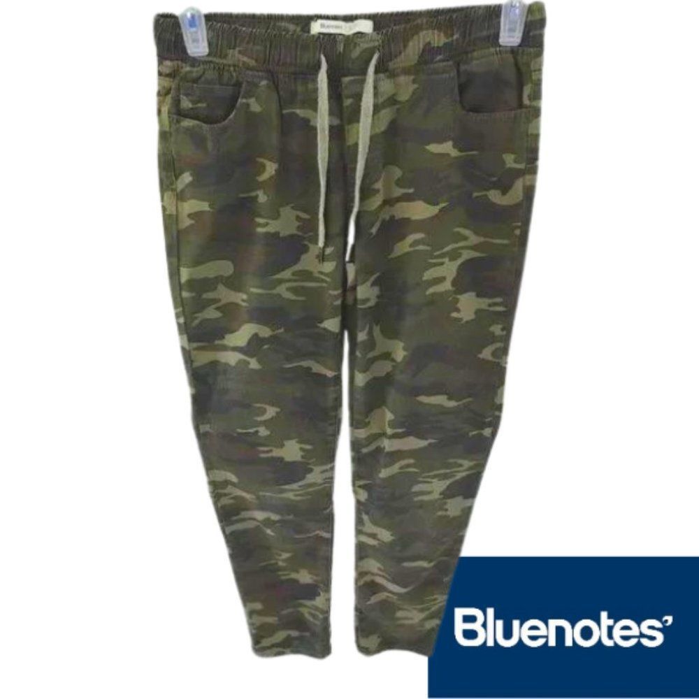Bluenotes Army Camo Pants Size Small with drawstring lowrise boyfriend jogger